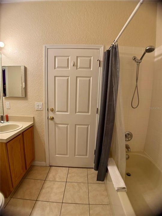 For Sale: $260,000 (4 beds, 3 baths, 1492 Square Feet)