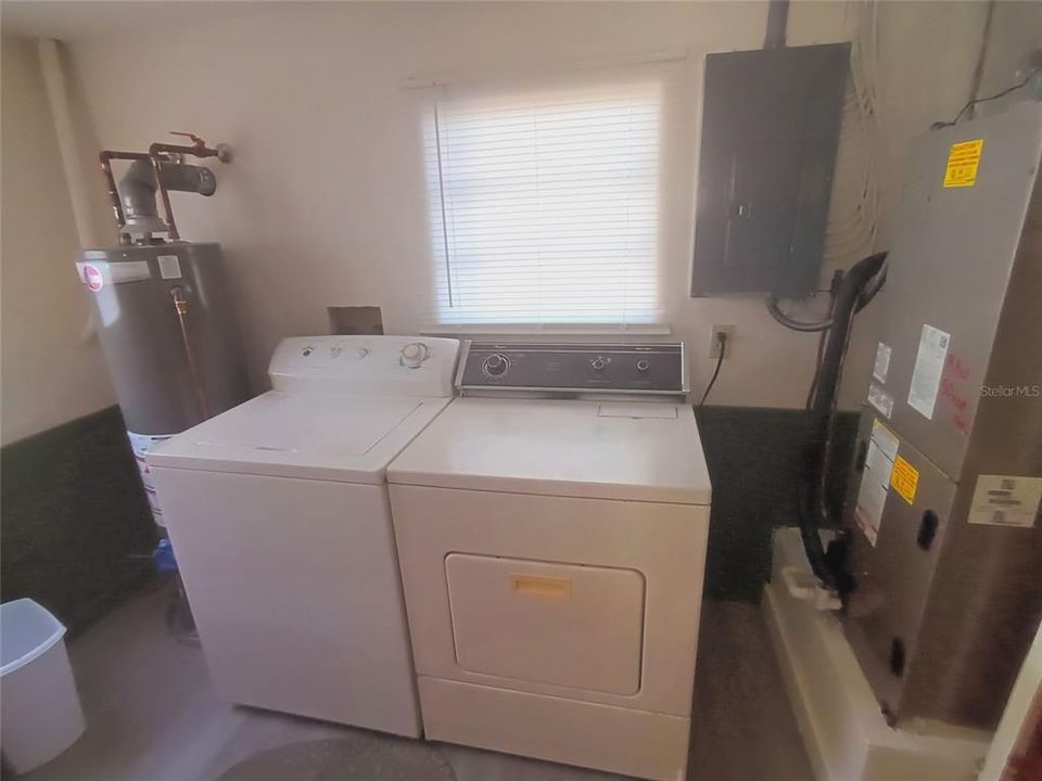 Под контрактом: $157,000 (2 спален, 2 ванн, 984 Квадратных фут)