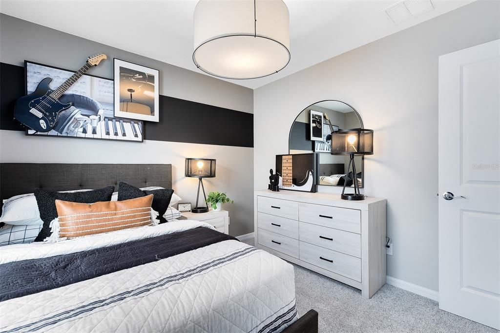 待售: $549,990 (5 贝兹, 3 浴室, 2231 平方英尺)