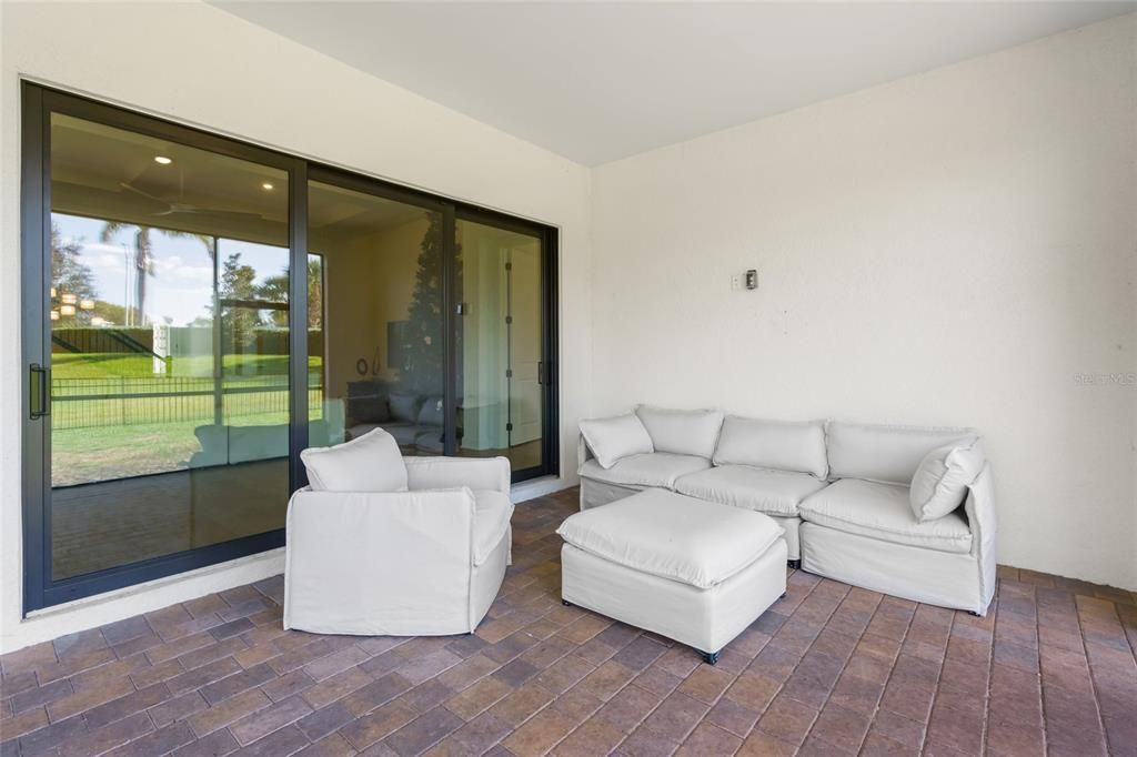 На продажу: $1,295,000 (4 спален, 4 ванн, 3898 Квадратных фут)