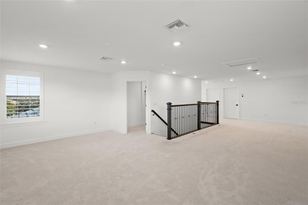 На продажу: $1,295,000 (4 спален, 4 ванн, 3898 Квадратных фут)