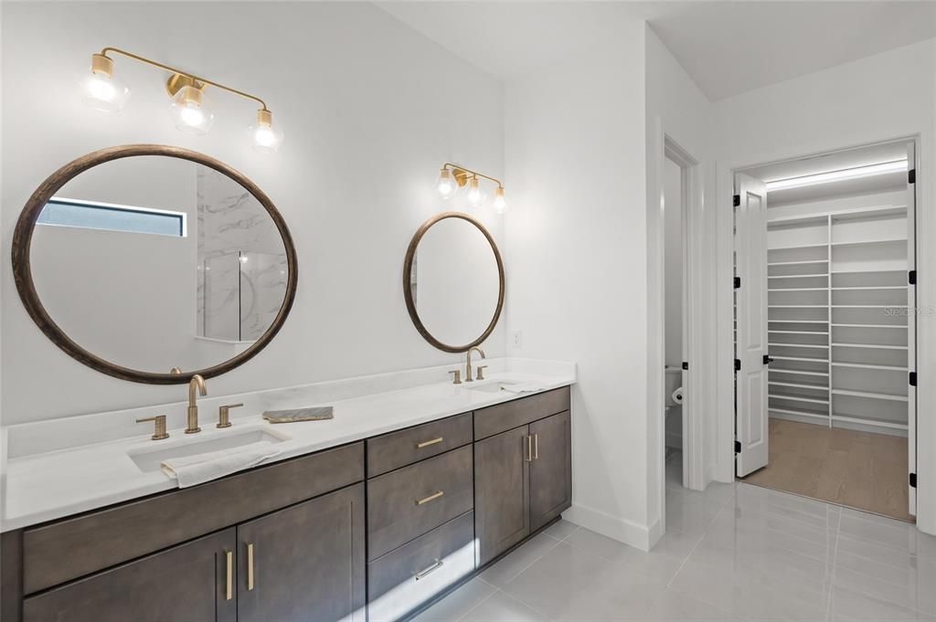 На продажу: $1,295,000 (4 спален, 4 ванн, 3898 Квадратных фут)