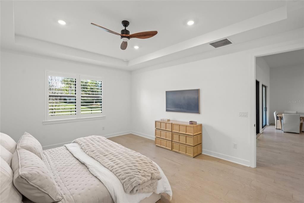 На продажу: $1,295,000 (4 спален, 4 ванн, 3898 Квадратных фут)