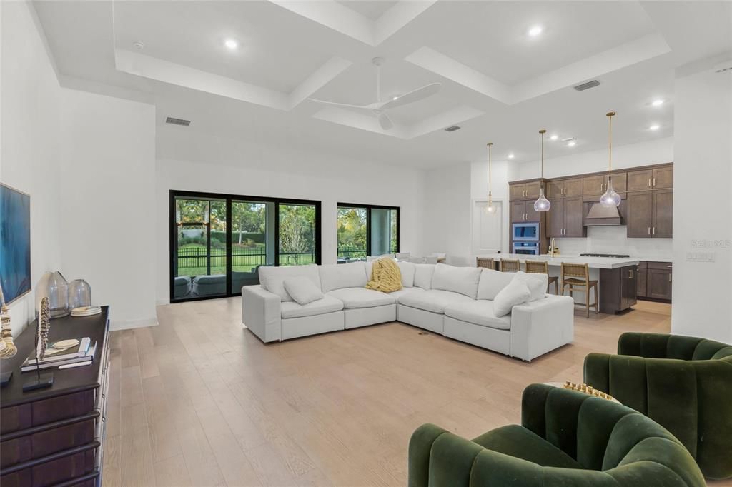 На продажу: $1,295,000 (4 спален, 4 ванн, 3898 Квадратных фут)