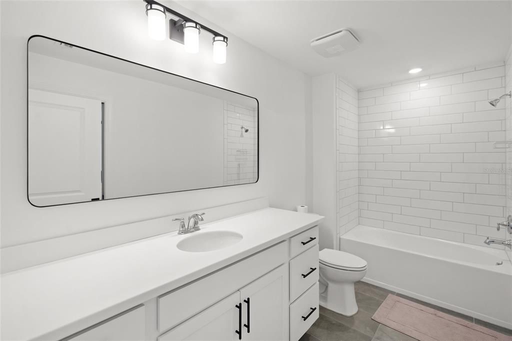 На продажу: $1,295,000 (4 спален, 4 ванн, 3898 Квадратных фут)