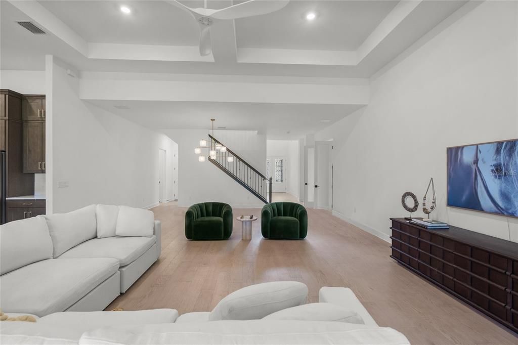 На продажу: $1,295,000 (4 спален, 4 ванн, 3898 Квадратных фут)