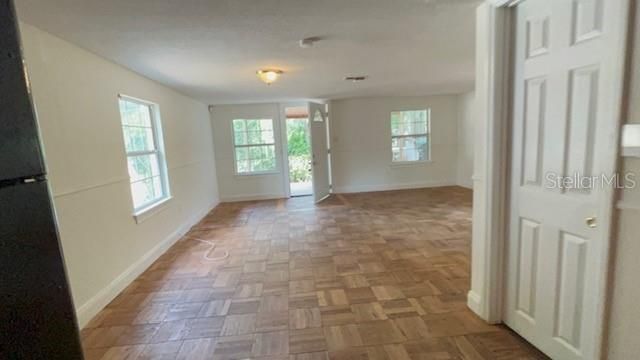 En Renta: $1,800 (2 camas, 1 baños, 1000 Pies cuadrados)