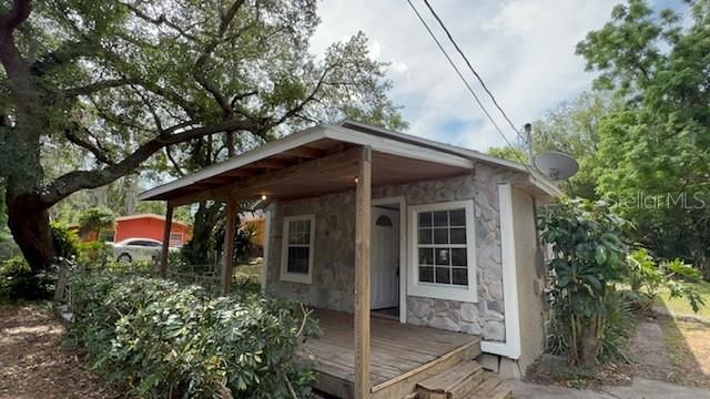 En Renta: $1,800 (2 camas, 1 baños, 1000 Pies cuadrados)