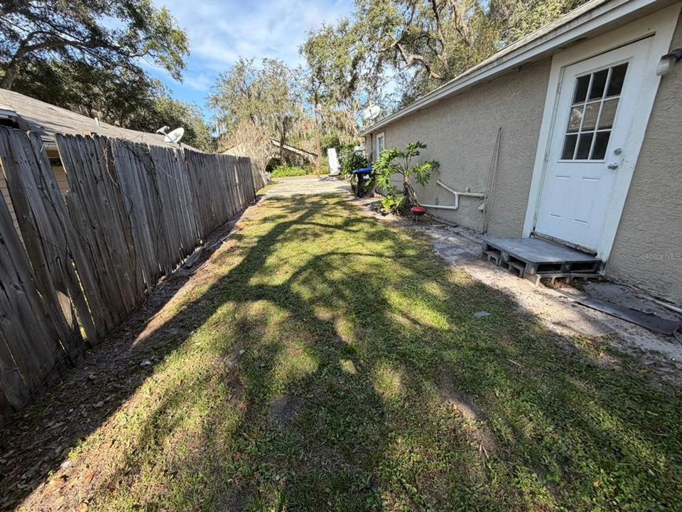 En Renta: $1,800 (2 camas, 1 baños, 1000 Pies cuadrados)