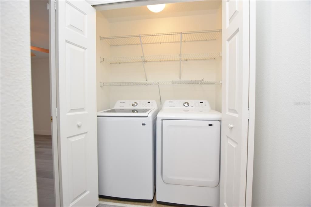 出租: $1,660 (3 贝兹, 2 浴室, 1302 平方英尺)