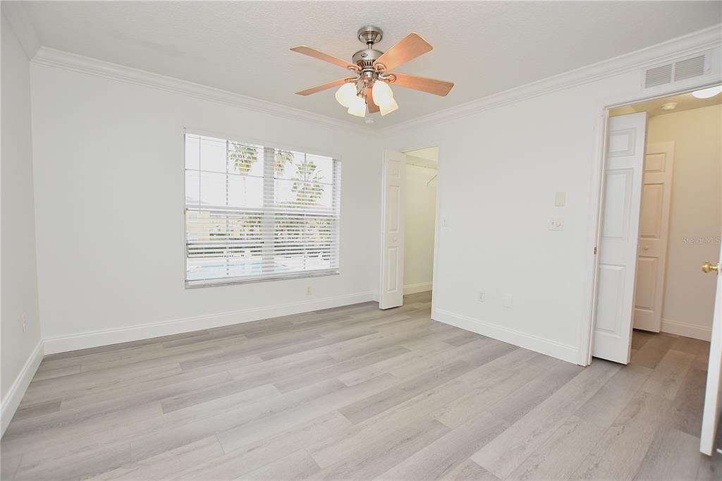 出租: $1,660 (3 贝兹, 2 浴室, 1302 平方英尺)