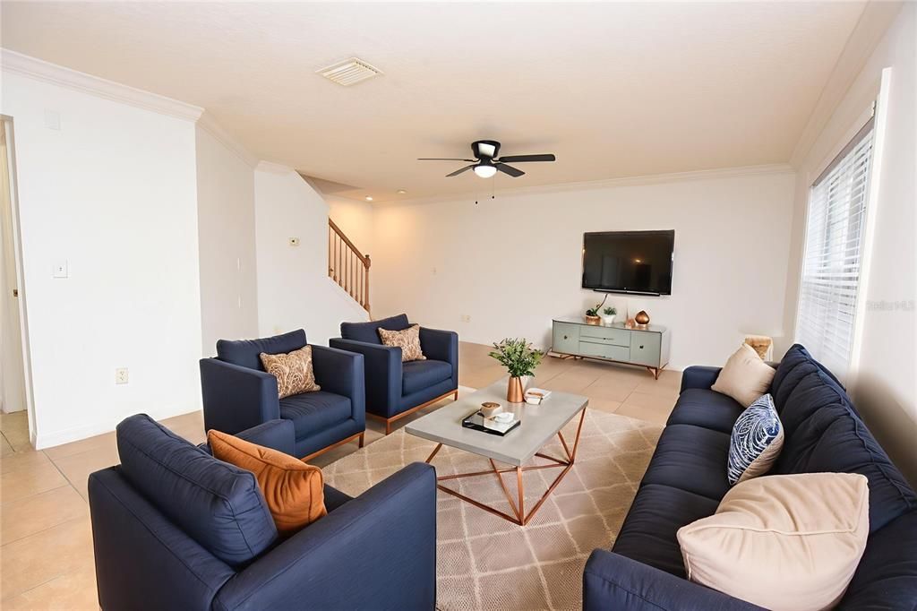 出租: $1,660 (3 贝兹, 2 浴室, 1302 平方英尺)