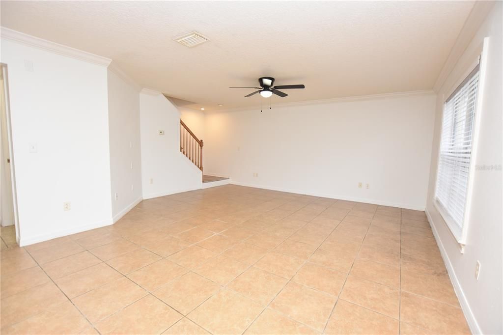 出租: $1,660 (3 贝兹, 2 浴室, 1302 平方英尺)