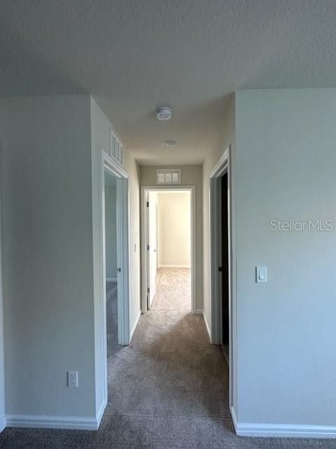 En Renta: $2,600 (4 camas, 3 baños, 2023 Pies cuadrados)