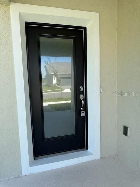 En Renta: $2,600 (4 camas, 3 baños, 2023 Pies cuadrados)