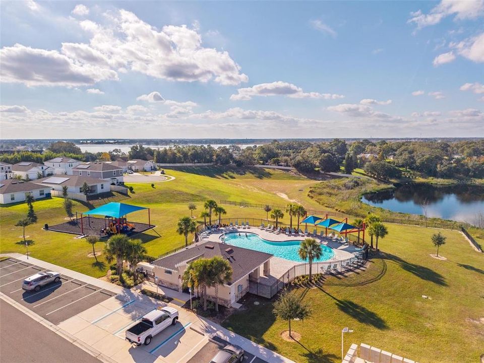 待售: $344,000 (4 贝兹, 2 浴室, 1867 平方英尺)