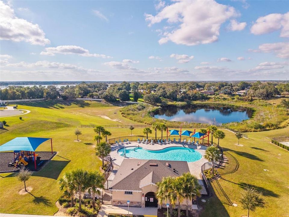 待售: $344,000 (4 贝兹, 2 浴室, 1867 平方英尺)