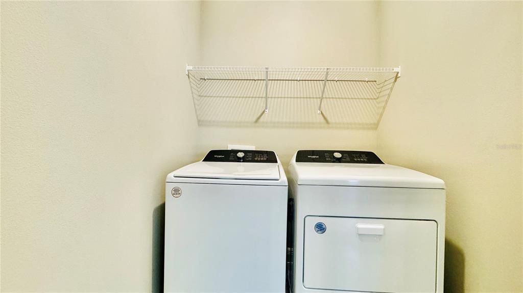 Под контрактом: $3,050 (3 спален, 2 ванн, 1788 Квадратных фут)