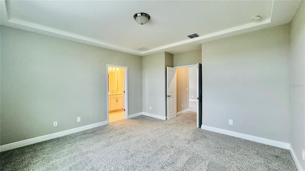 Под контрактом: $3,050 (3 спален, 2 ванн, 1788 Квадратных фут)