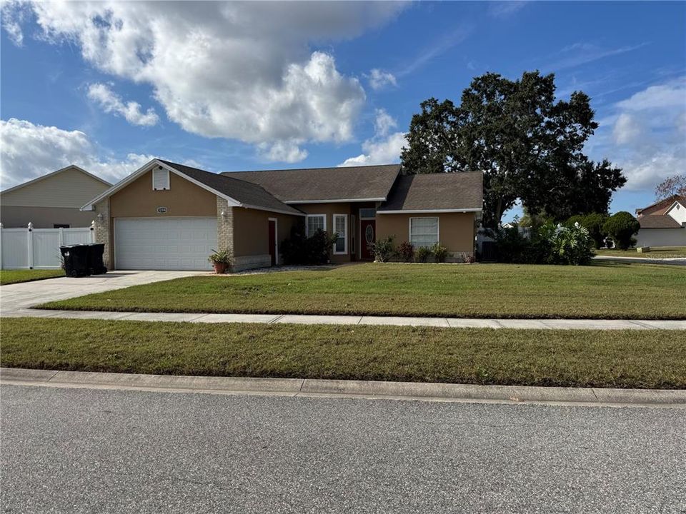 For Sale: $379,900 (3 beds, 2 baths, 1438 Square Feet)