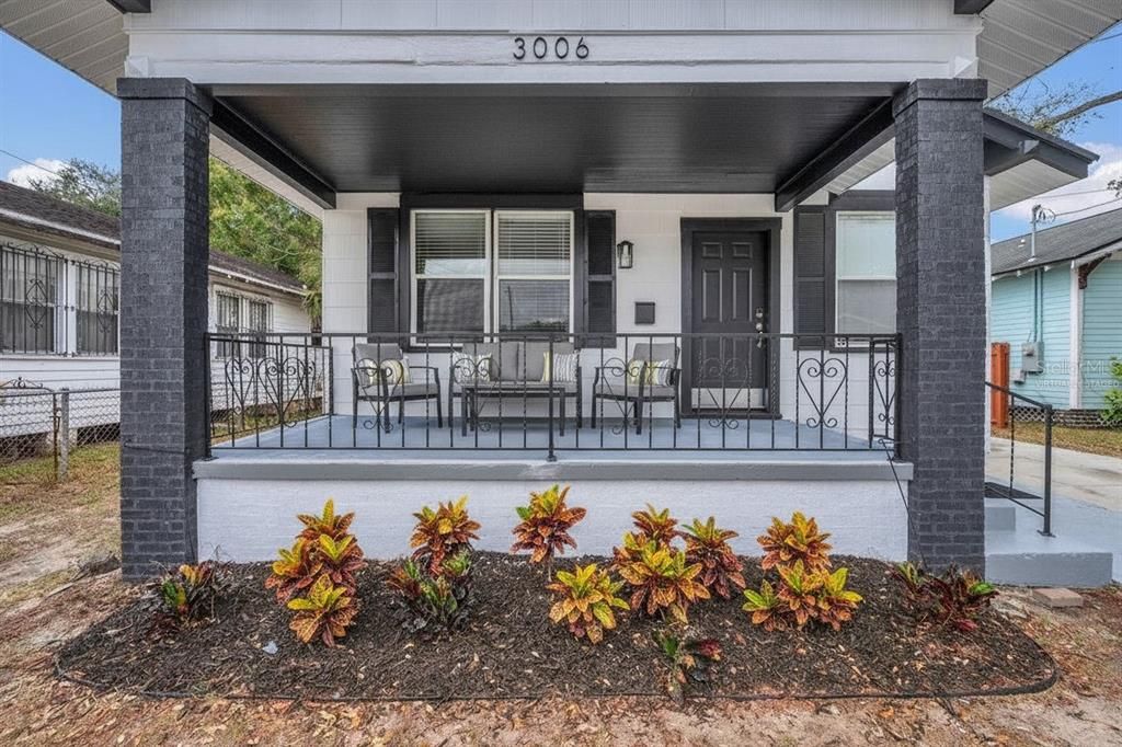 En Venta: $425,000 (5 camas, 2 baños, 1904 Pies cuadrados)