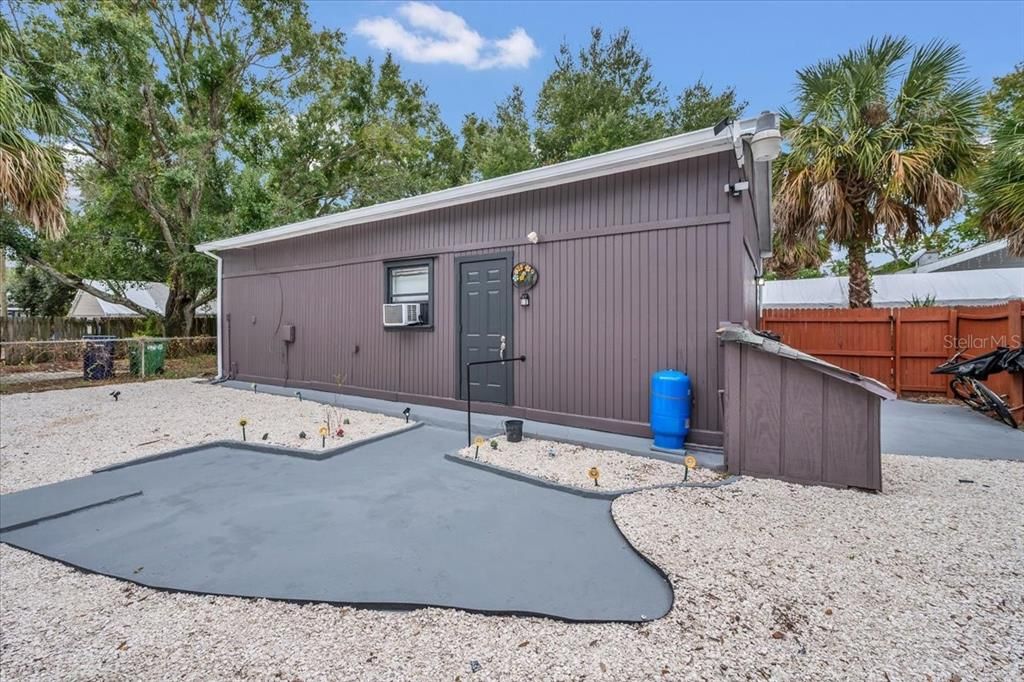 En Venta: $425,000 (5 camas, 2 baños, 1904 Pies cuadrados)