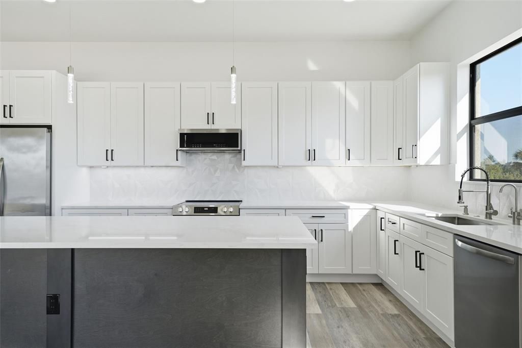 待售: $429,900 (3 贝兹, 2 浴室, 1738 平方英尺)