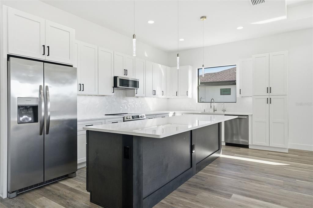 待售: $429,900 (3 贝兹, 2 浴室, 1738 平方英尺)