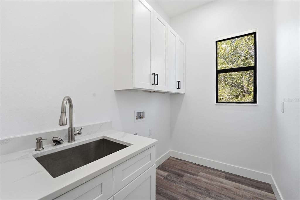 待售: $429,900 (3 贝兹, 2 浴室, 1738 平方英尺)