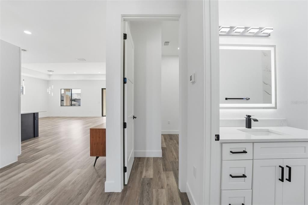 待售: $429,900 (3 贝兹, 2 浴室, 1738 平方英尺)