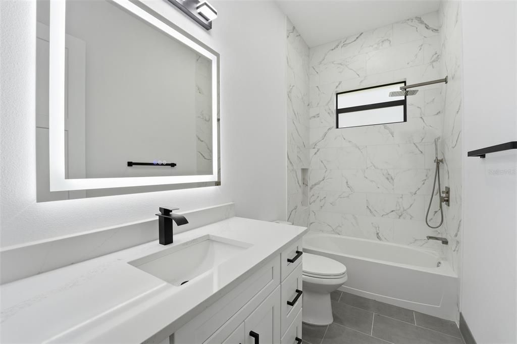 待售: $429,900 (3 贝兹, 2 浴室, 1738 平方英尺)