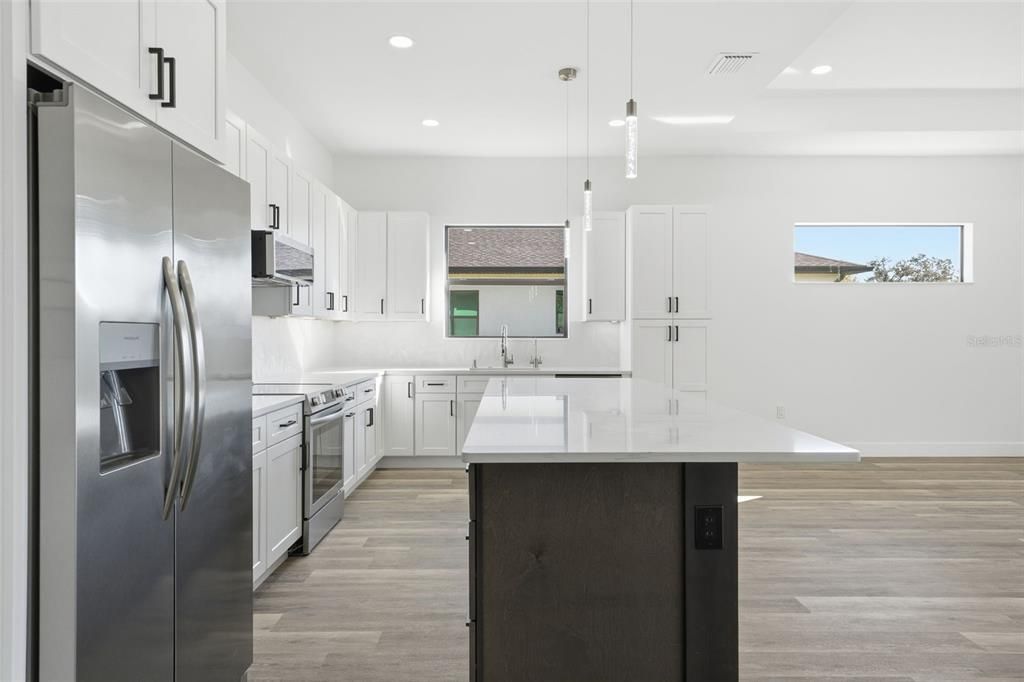 待售: $429,900 (3 贝兹, 2 浴室, 1738 平方英尺)