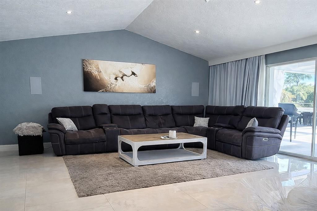 На продажу: $579,000 (3 спален, 3 ванн, 1691 Квадратных фут)