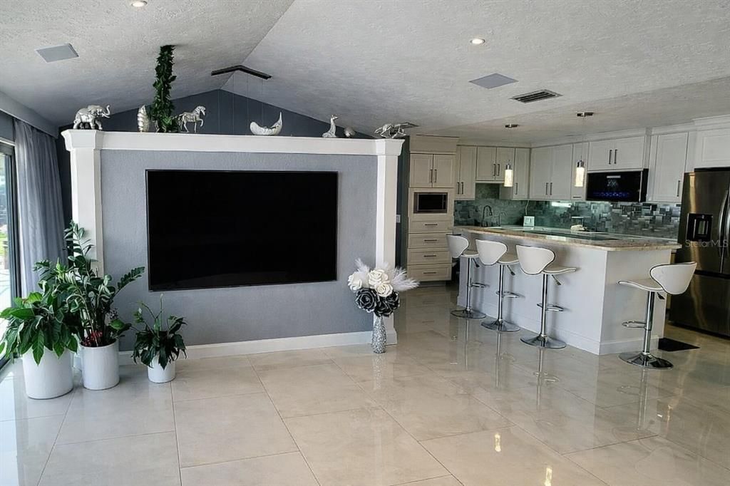 На продажу: $579,000 (3 спален, 3 ванн, 1691 Квадратных фут)