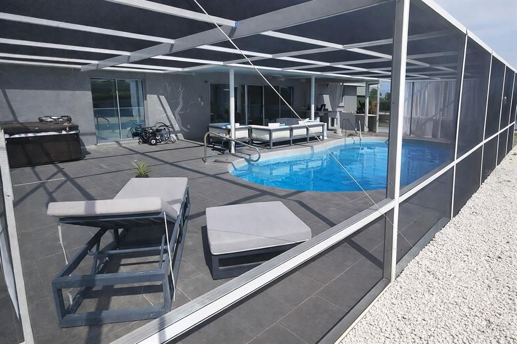 На продажу: $579,000 (3 спален, 3 ванн, 1691 Квадратных фут)