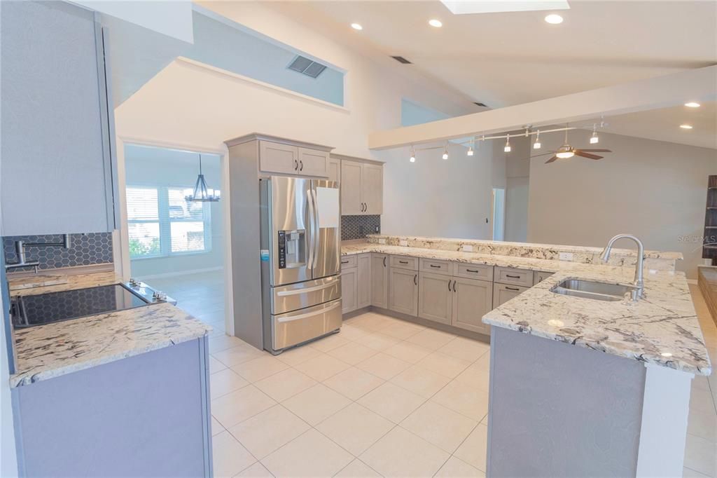 For Rent: $3,500 (3 beds, 2 baths, 2399 Square Feet)