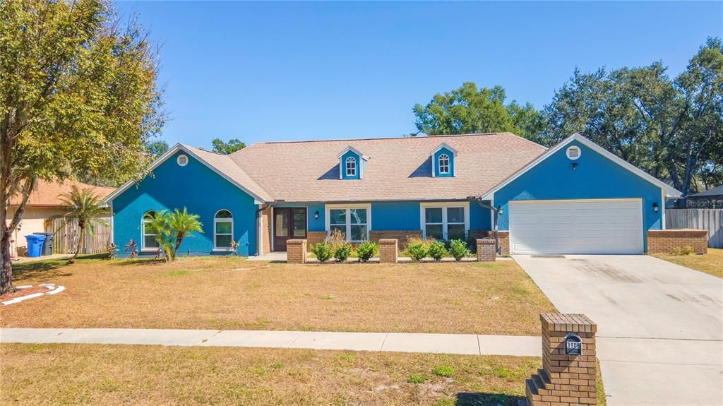 For Rent: $3,500 (3 beds, 2 baths, 2399 Square Feet)