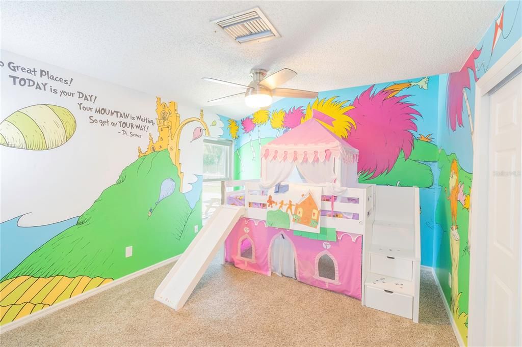 For Rent: $3,500 (3 beds, 2 baths, 2399 Square Feet)