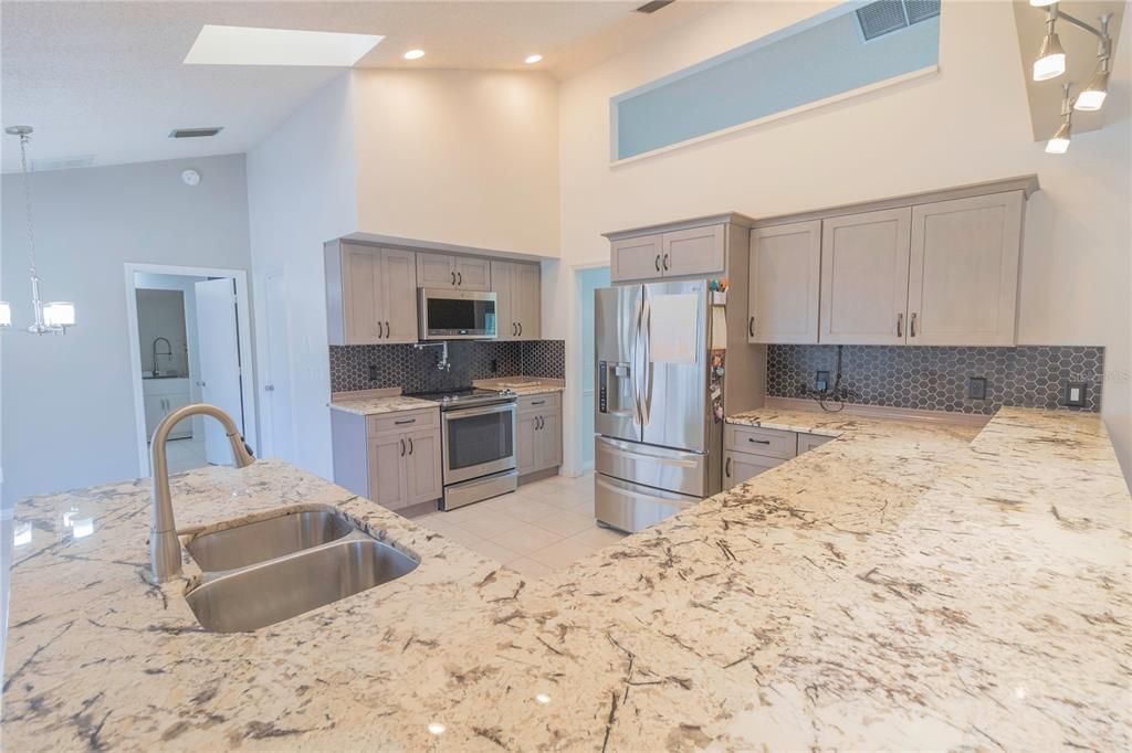 For Rent: $3,500 (3 beds, 2 baths, 2399 Square Feet)