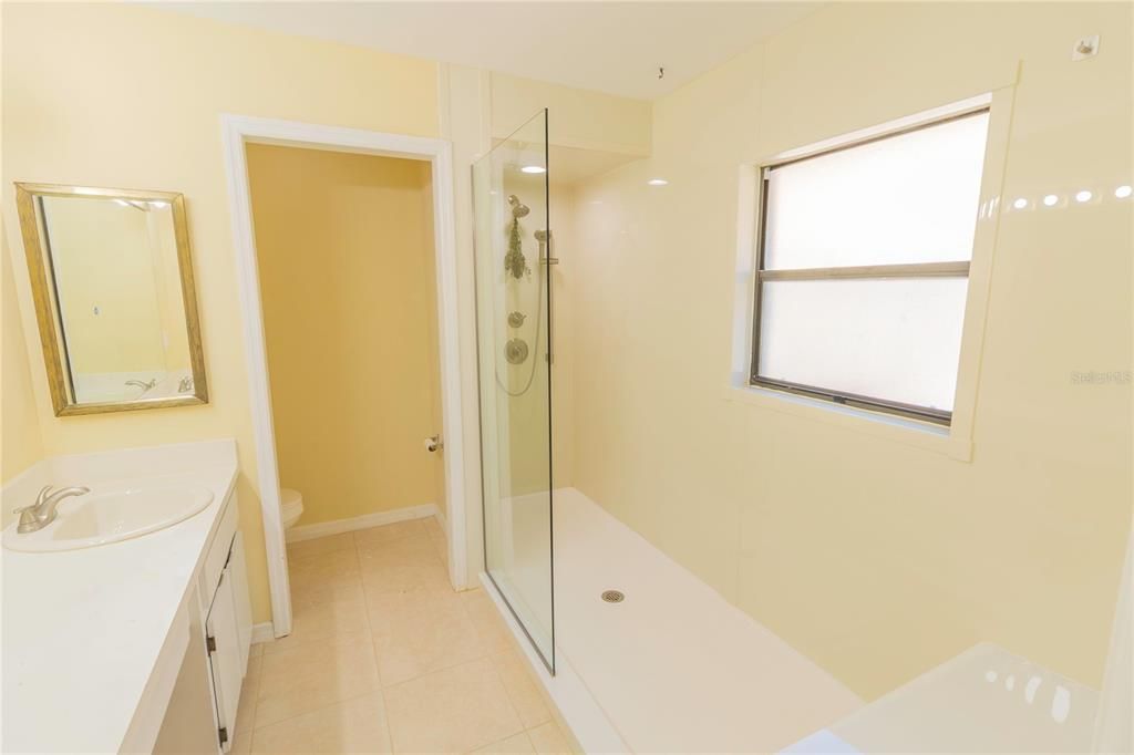 For Rent: $3,500 (3 beds, 2 baths, 2399 Square Feet)