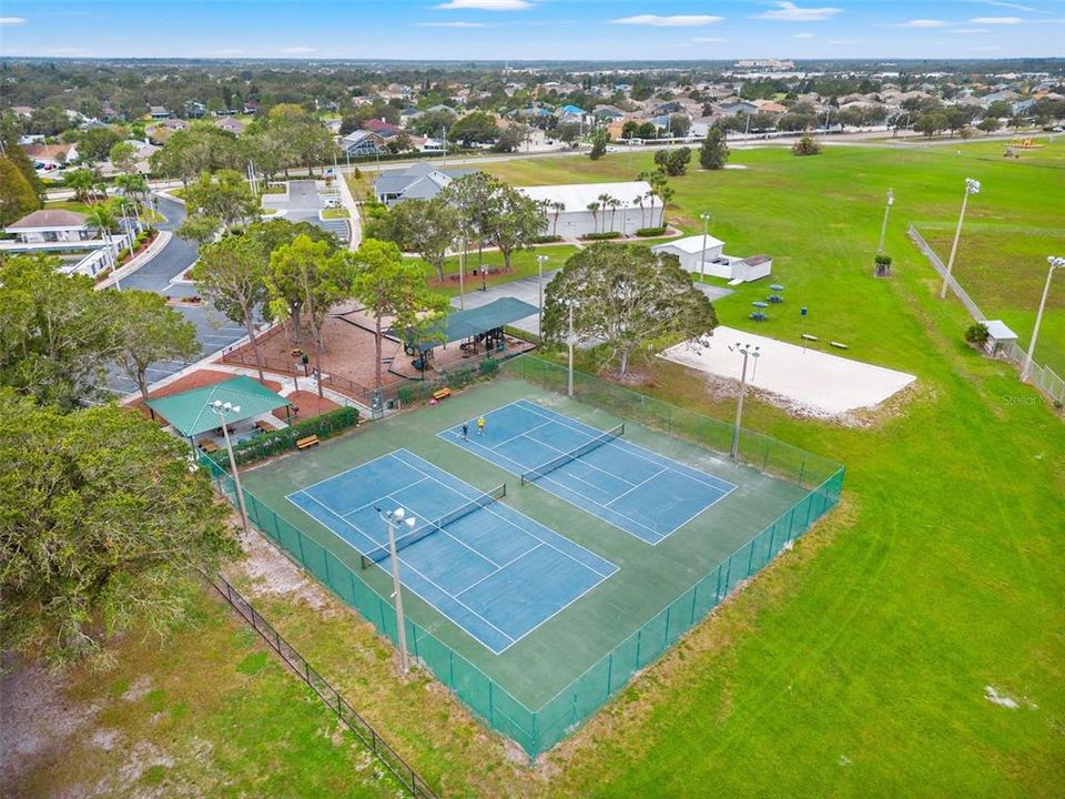 出租: $2,400 (4 贝兹, 2 浴室, 1507 平方英尺)