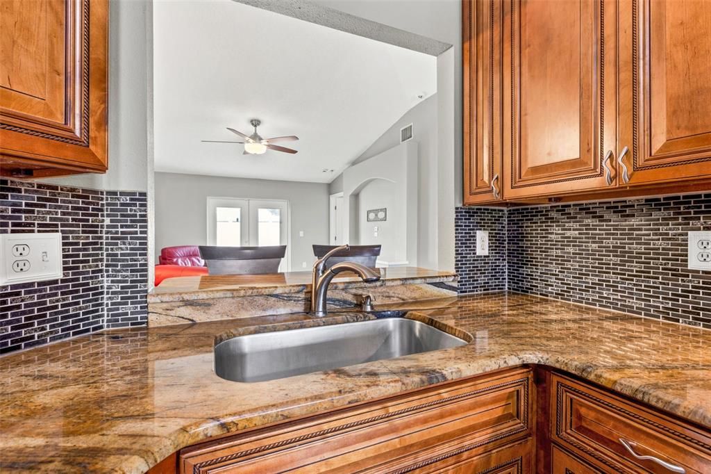 出租: $2,400 (4 贝兹, 2 浴室, 1507 平方英尺)