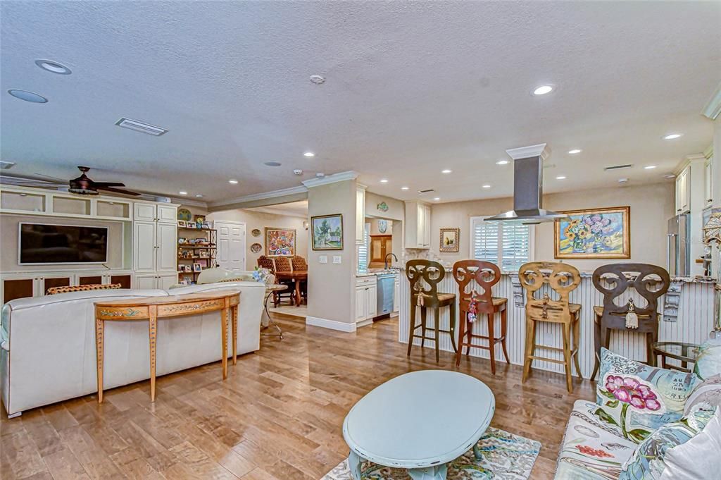 На продажу: $799,000 (4 спален, 3 ванн, 2750 Квадратных фут)