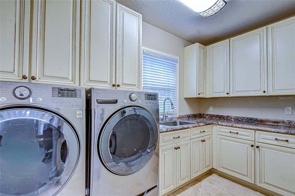 На продажу: $799,000 (4 спален, 3 ванн, 2750 Квадратных фут)