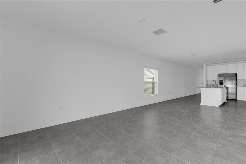 For Rent: $1,900 (3 beds, 2 baths, 1461 Square Feet)