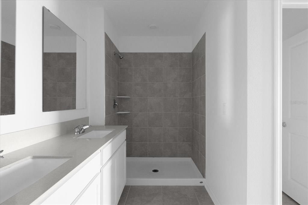 For Rent: $1,900 (3 beds, 2 baths, 1461 Square Feet)