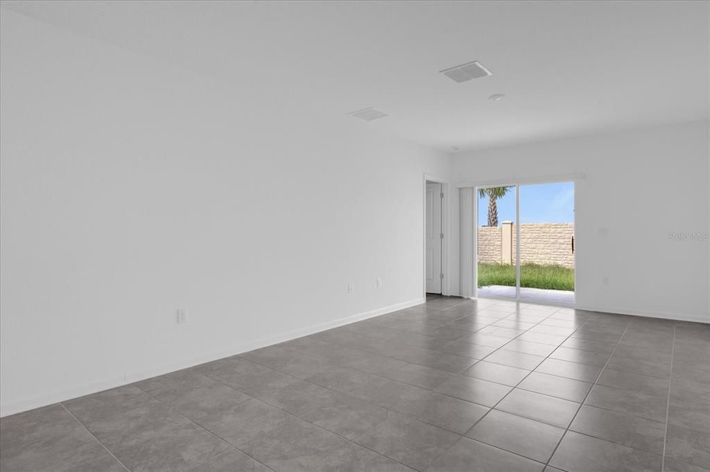 For Rent: $1,900 (3 beds, 2 baths, 1461 Square Feet)