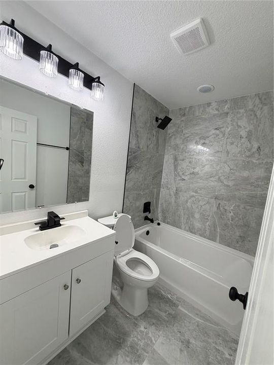 For Sale: $239,000 (3 beds, 1 baths, 1088 Square Feet)