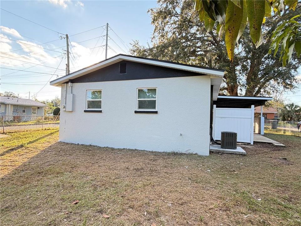 For Sale: $239,000 (3 beds, 1 baths, 1088 Square Feet)