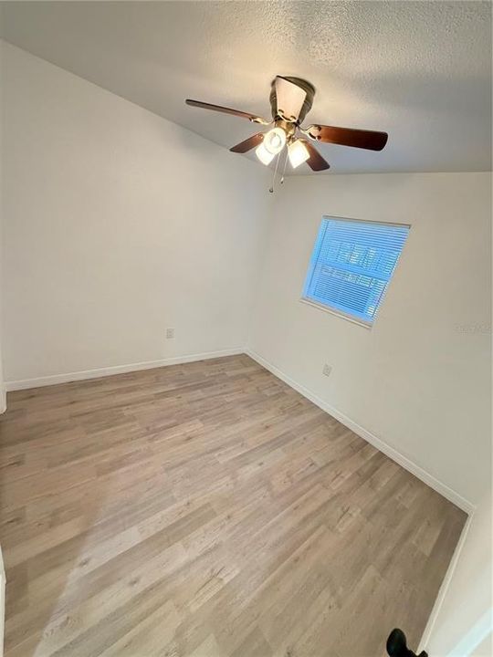 For Sale: $239,000 (3 beds, 1 baths, 1088 Square Feet)